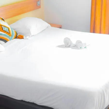 Appartamento Paris Retreat 5 Minutes From Hoche Metroparking Pantin Esterno foto