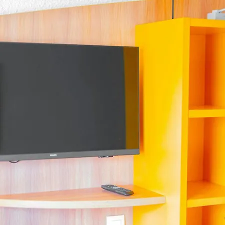 Appartamento Paris Retreat 5 Minutes From Hoche Metroparking Pantin Esterno foto